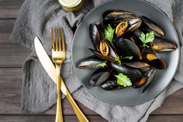 cena su un peschereccio in toscana